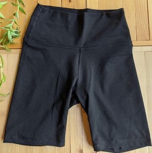 Arie biker shorts